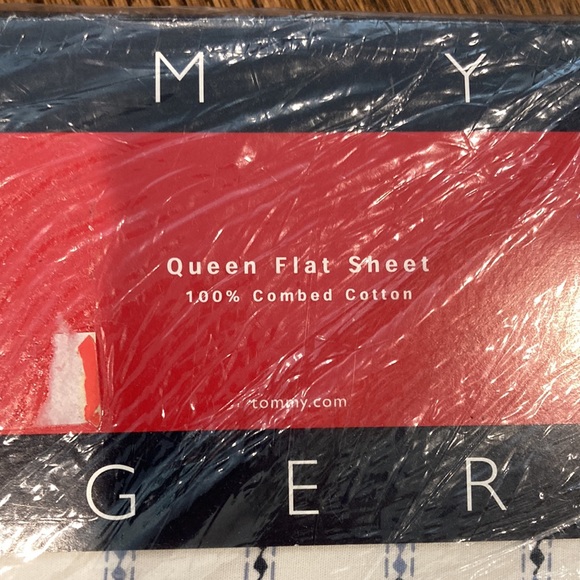 TOMMY HILFIGER QUEEN FLAT SHEET 200 THREAD COUNT COMBED COTTON COUNTRY CHIC! - Picture 2 of 5